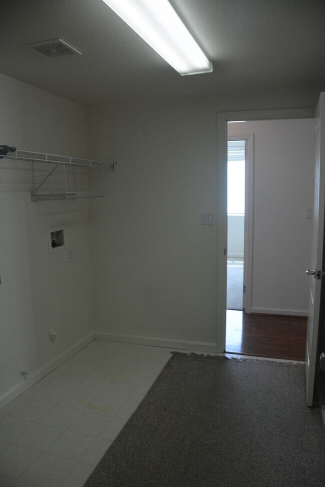 Building Photo - Antioch Dallas Ranch/Lone Tree area 4 bedroom, 3 bath home for rent