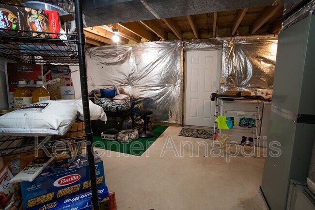 Building Photo - 2807 Chapman Ct