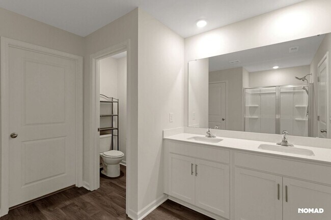 Building Photo - Charming 4BR House in Greensboro