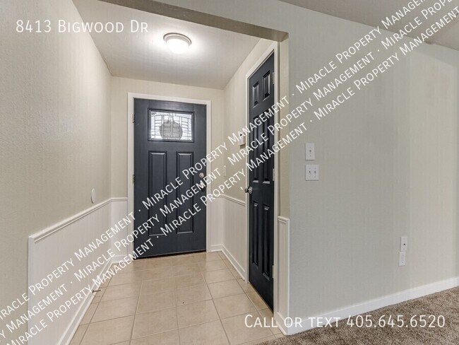 Building Photo - 8413 Bigwood Dr