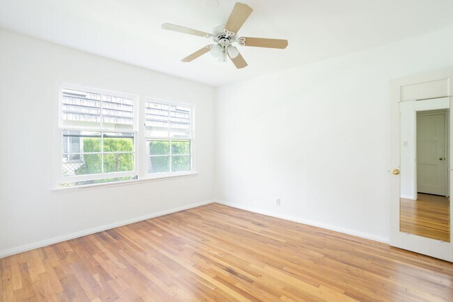 Interior Photo - Maple Dr Apartments