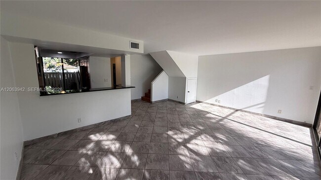Building Photo - 2961 SW 87th Ave