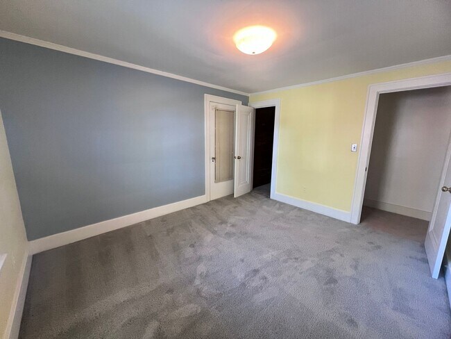 Building Photo - Spacious Four Bedroom Home in Byron Center!
