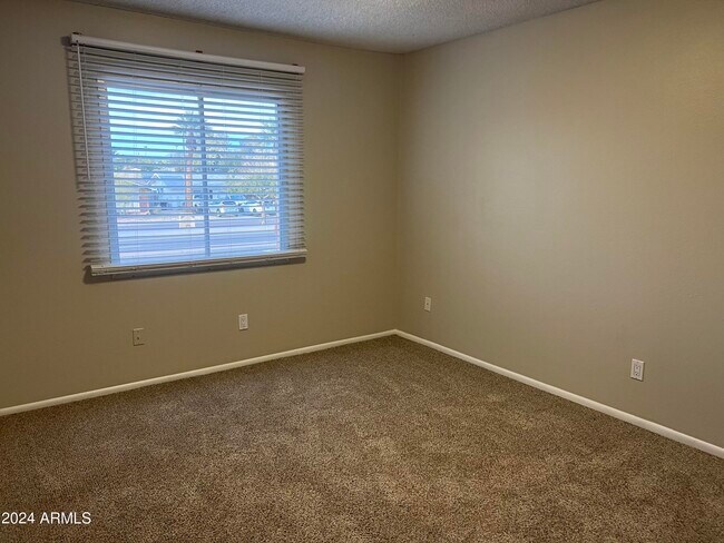 Building Photo - 8381 E Indian School Rd