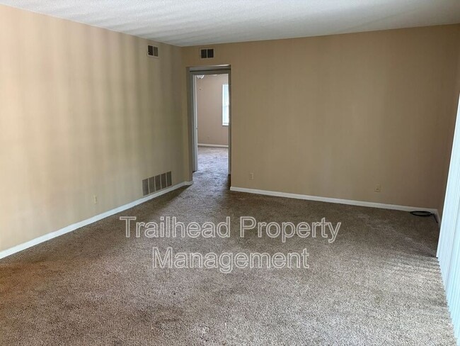 Building Photo - 5801 Woodson Dr