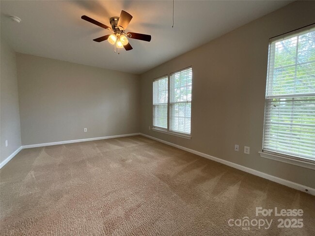 Building Photo - 15626 King Louis Ct