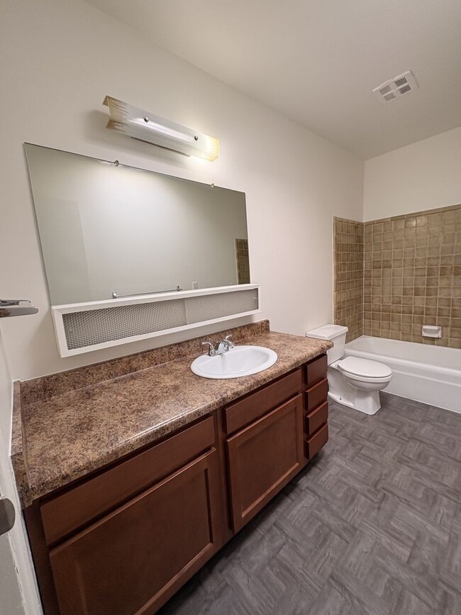 Building Photo - East Side Home for Rent