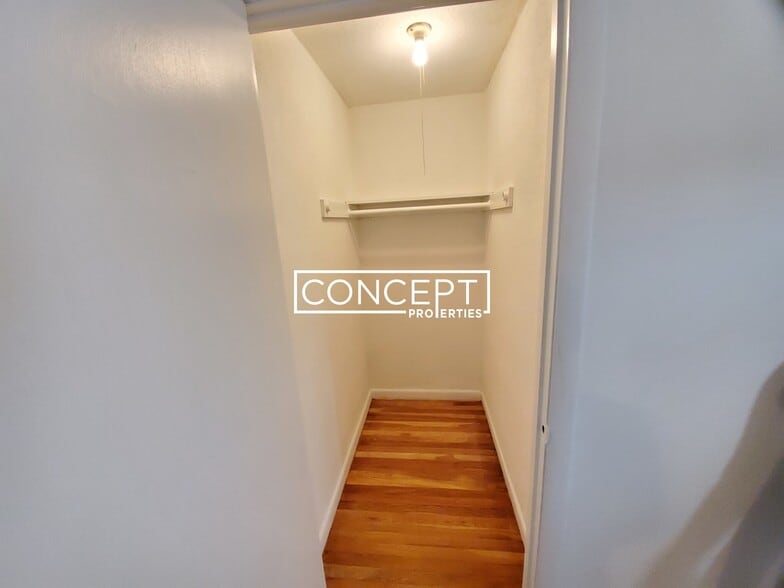 Building Photo - 50 Evergreen St