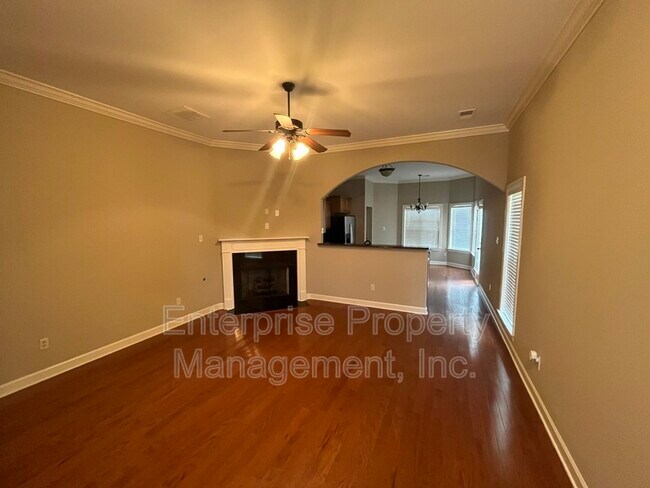 Building Photo - 6880 Lagrange Pines Rd