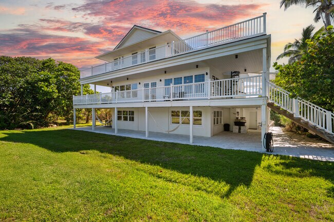 Building Photo - 12376 Jimmy Buffett Mem Hwy