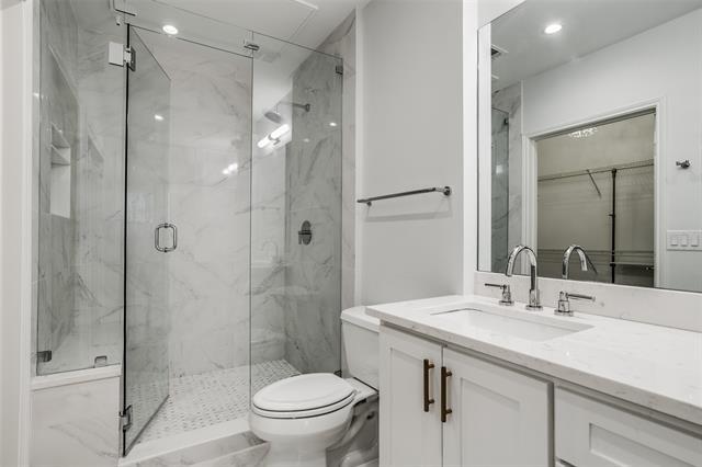 Building Photo - 3225 Turtle Creek Blvd
