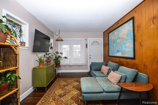 Building Photo - 630 Ardmore Dr