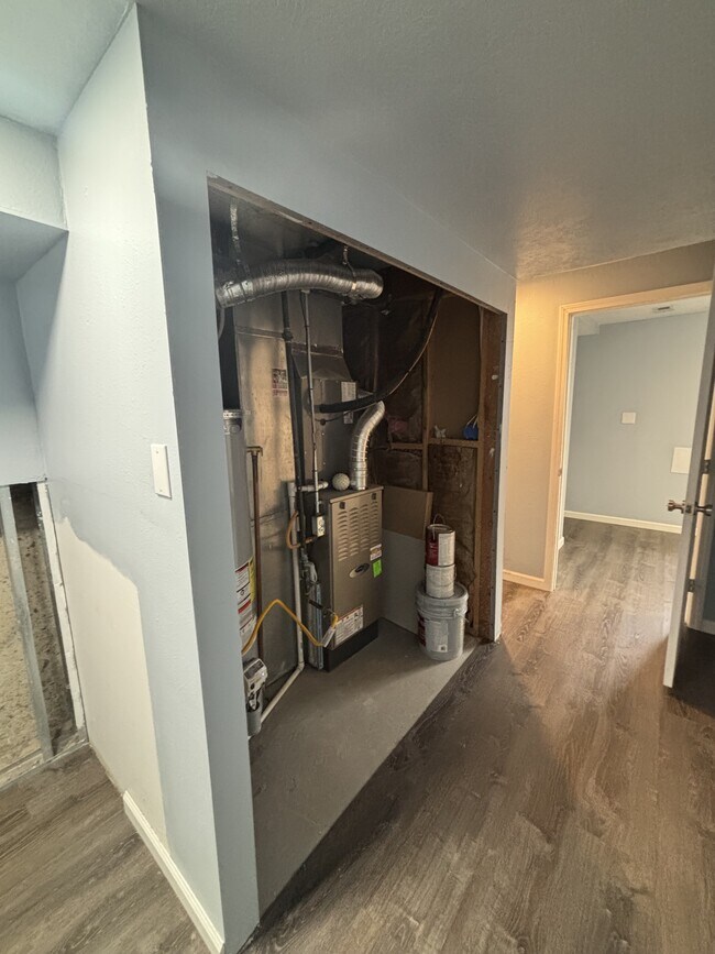 Building Photo - 4042 Powder View Cir