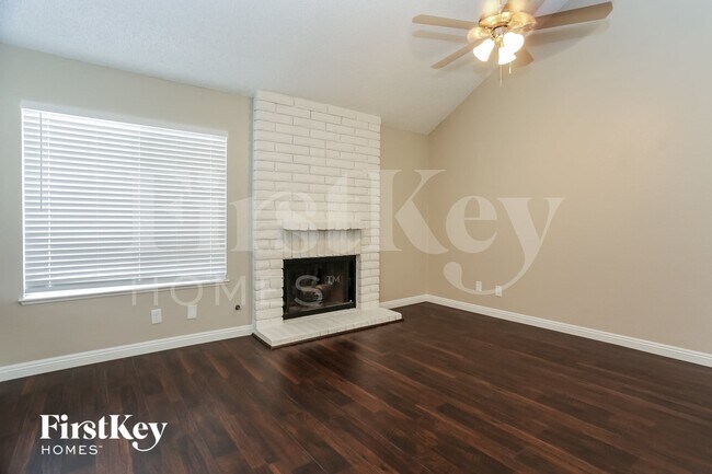 Building Photo - 6612 Wheelbarrow Peak Dr