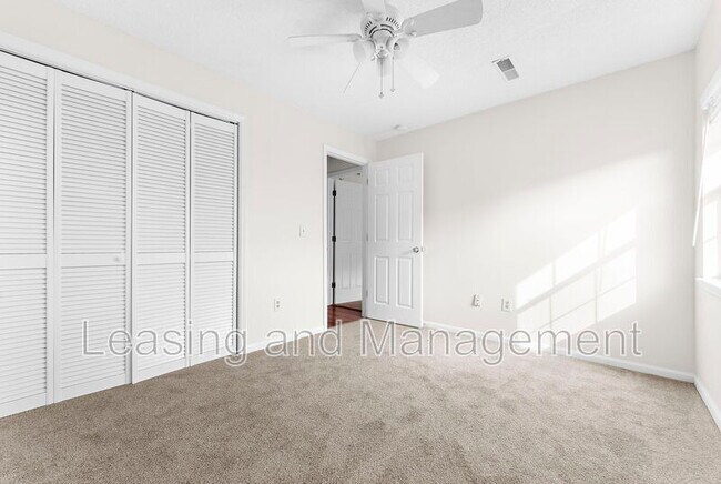Building Photo - 201 Oakmont Ave