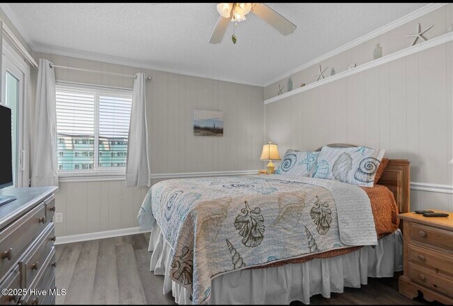 Building Photo - 301 Commerce Way