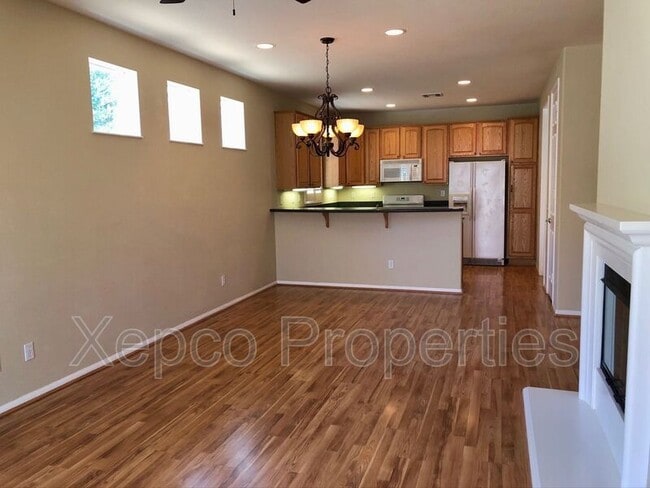 Building Photo - 1170 Wisteria Way