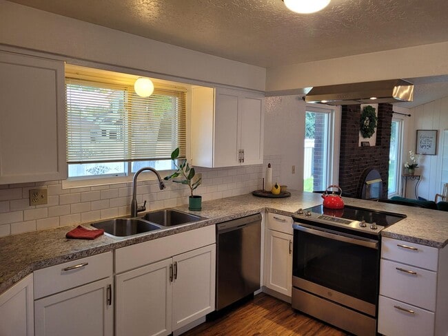 Building Photo - Charming home in Boise!