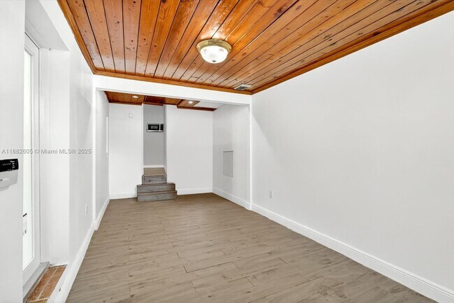 Building Photo - 4575 Post Ave