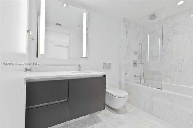 Building Photo - Echo Brickell 1451 Brickell Ave, Unit A1906