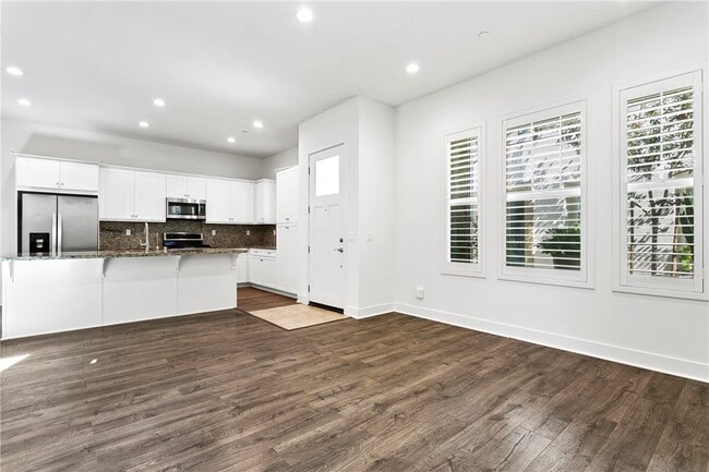 Building Photo - 202 W Tribella Ct