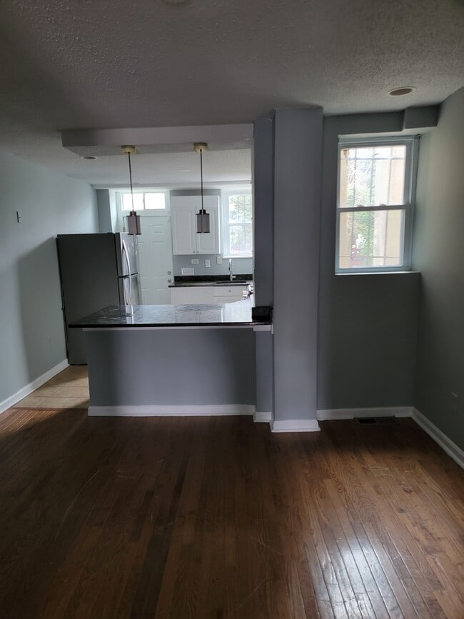 Building Photo - 3533 W Belvedere Ave