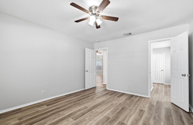 Building Photo - 13254 Wood Climb St