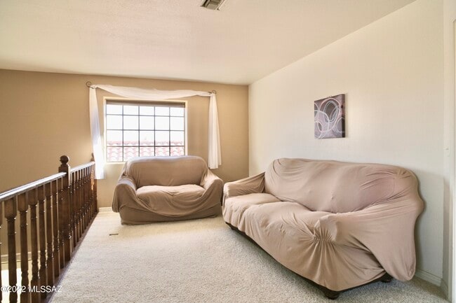 Building Photo - 5258 N Adobe Cir