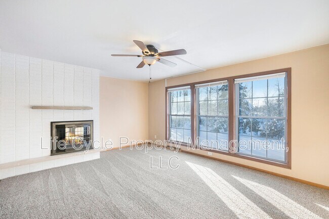 Building Photo - 10764 64th Ave