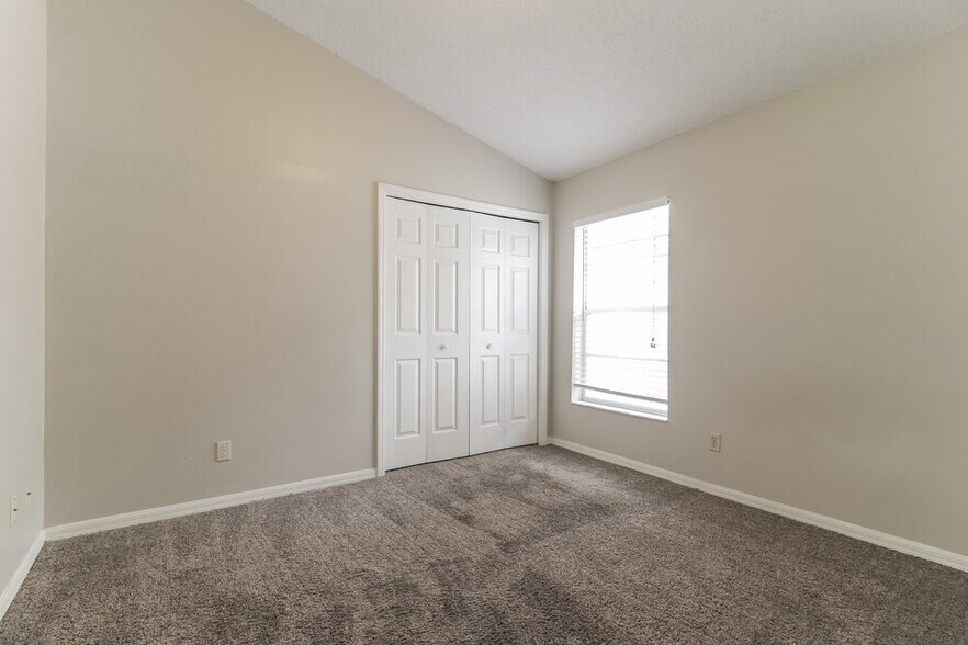 Building Photo - 1032 Kelly Creek Cir