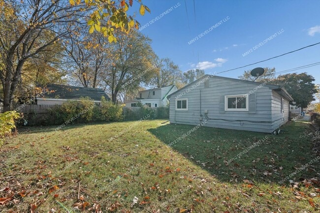 Building Photo - 8033 Studebaker Ave