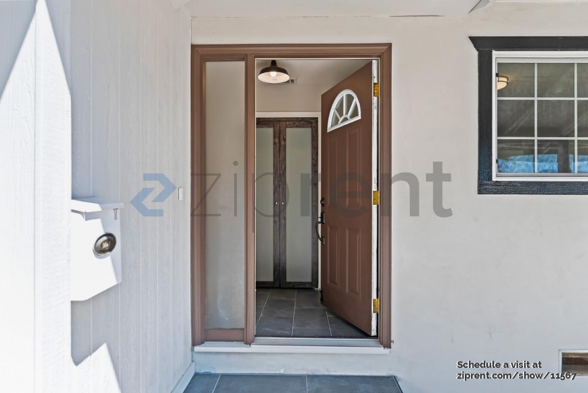 Building Photo - 4726 Armour Dr