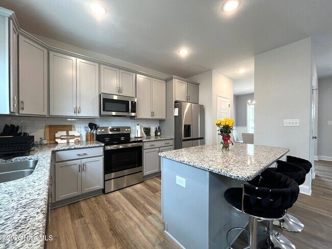 Building Photo - 280 Flying Bolt Dr