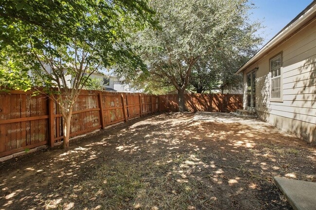 Building Photo - 13312 Vizquel Loop