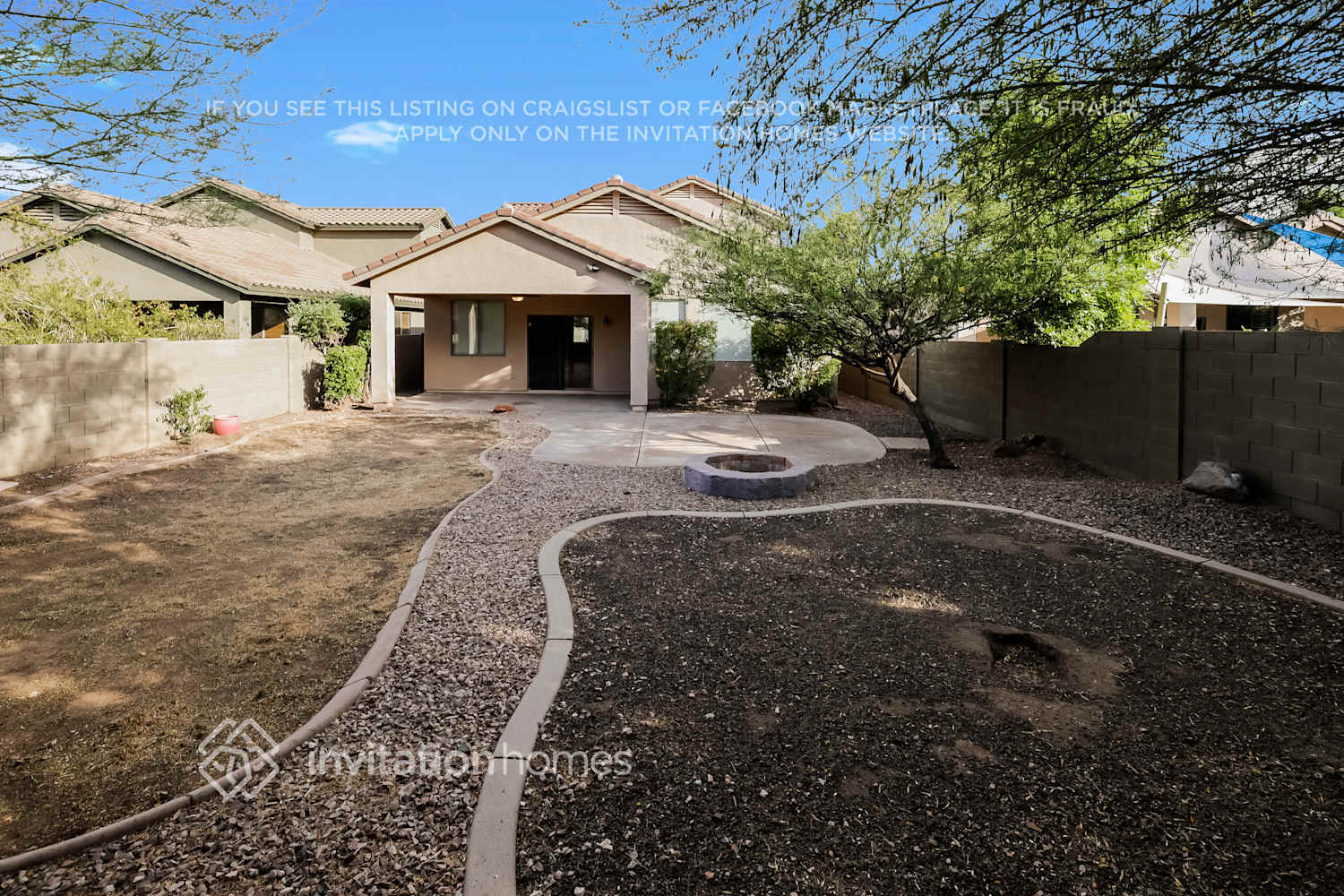 Building Photo - 39137 N Parker Ln