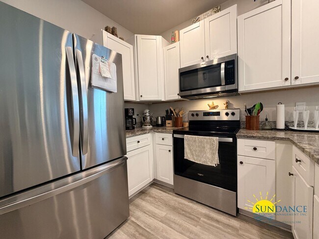 Building Photo - Beautiful 3BR Townhome with Smart Home Features Near Eglin & Hurlburt Field!