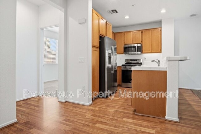 Building Photo - 1608 White Hickory Pl