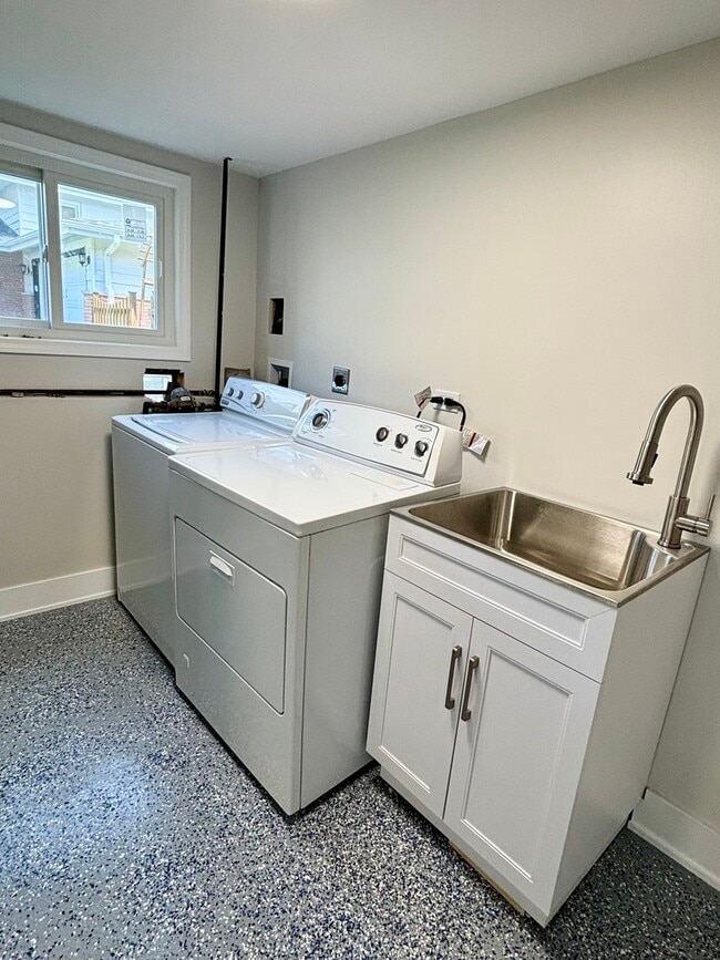 Building Photo - 109 Mulberry Rd