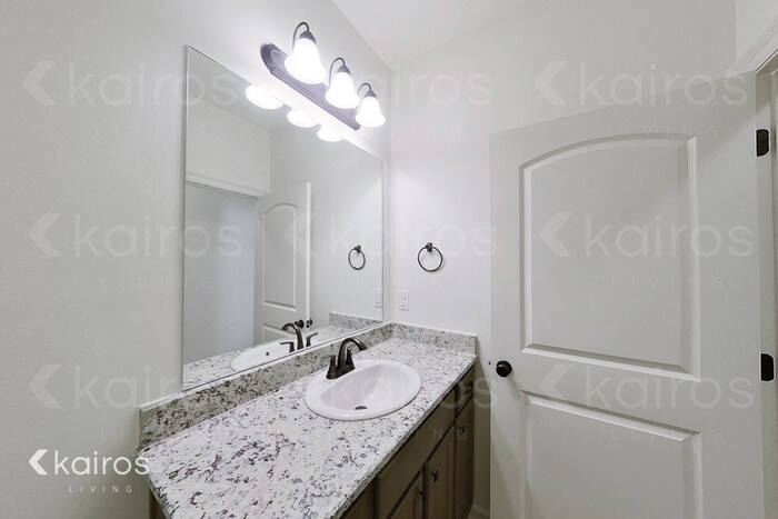 Building Photo - 106 Teddy Ln