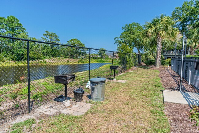 Building Photo - ***FREE UTILITIES!!***Seasonal Rental ONLY...