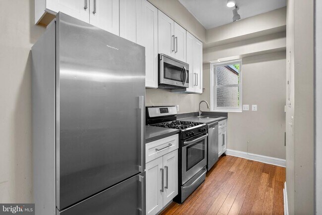 Building Photo - 1932 15th St NW