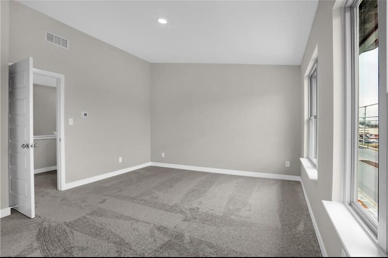 Building Photo - 8233 Bostic Dr