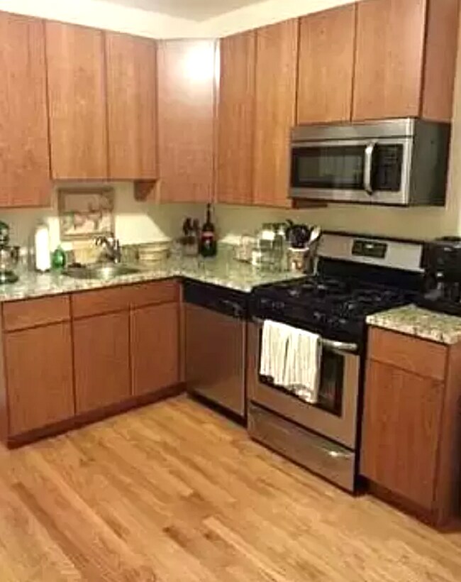 Building Photo - 17 Maryland St