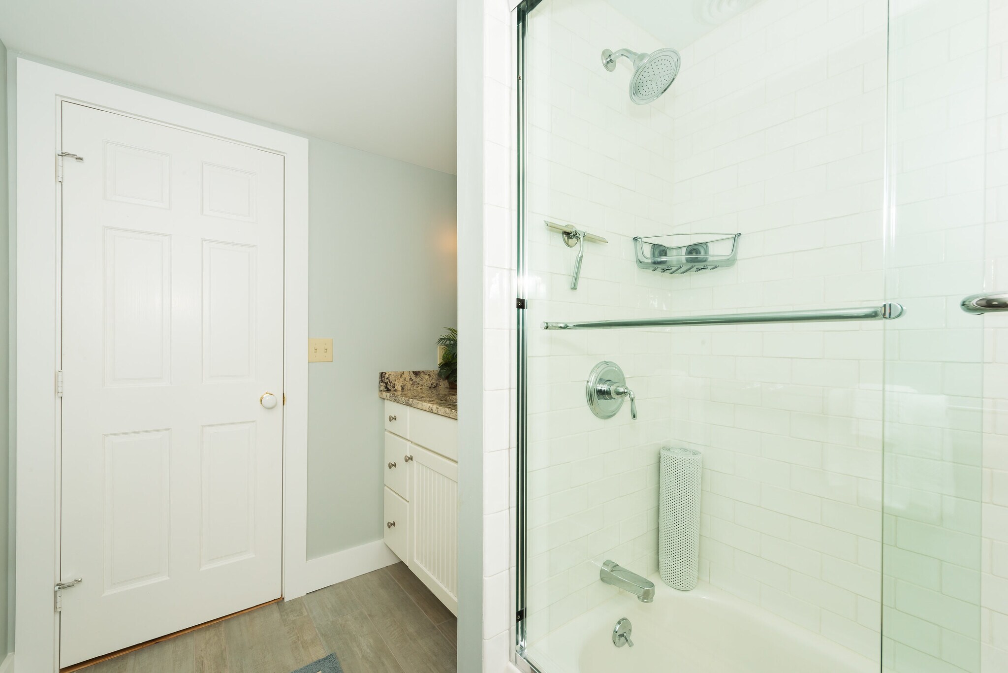 Building Photo - 69 Dennett St