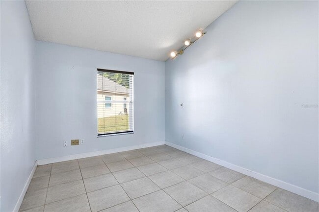 Building Photo - 5784 Donnelly Cir