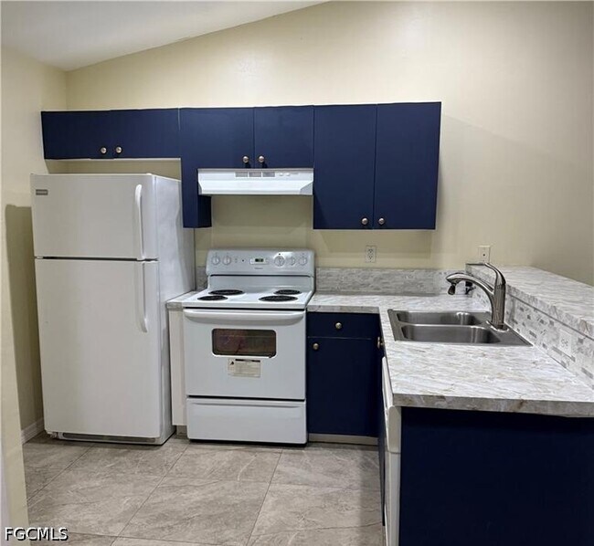 Building Photo - 4707 25th St SW