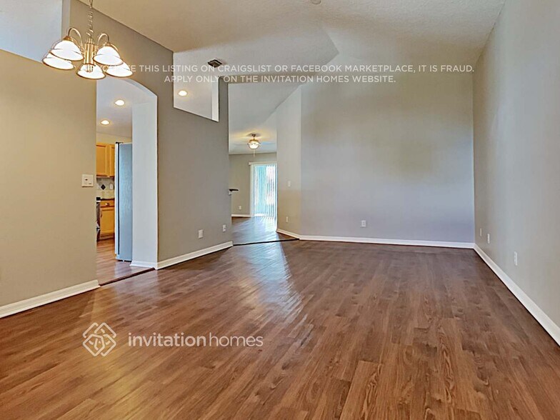 Building Photo - 2101 Tiburon Ln