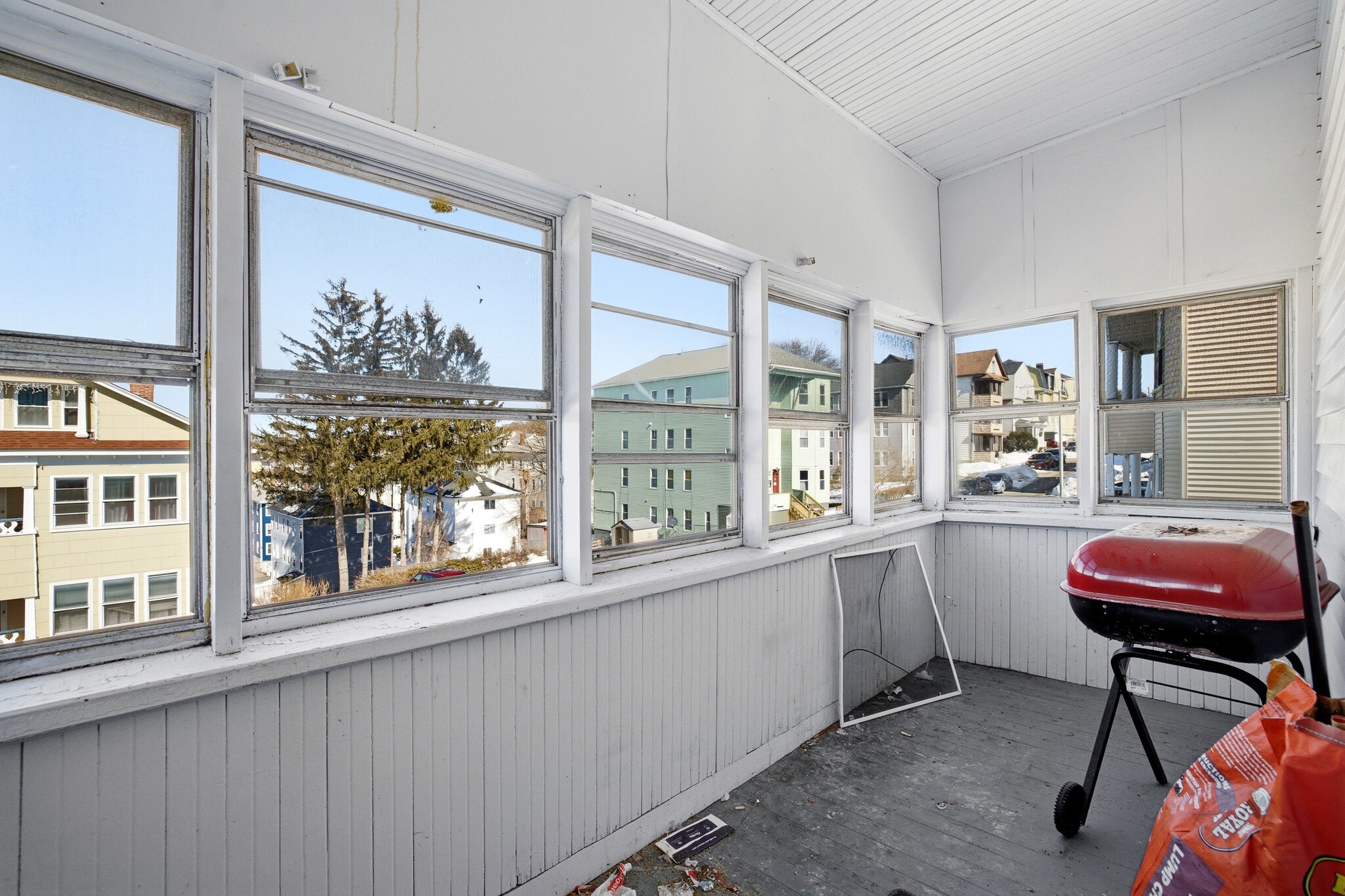 Building Photo - 12 Hillside St