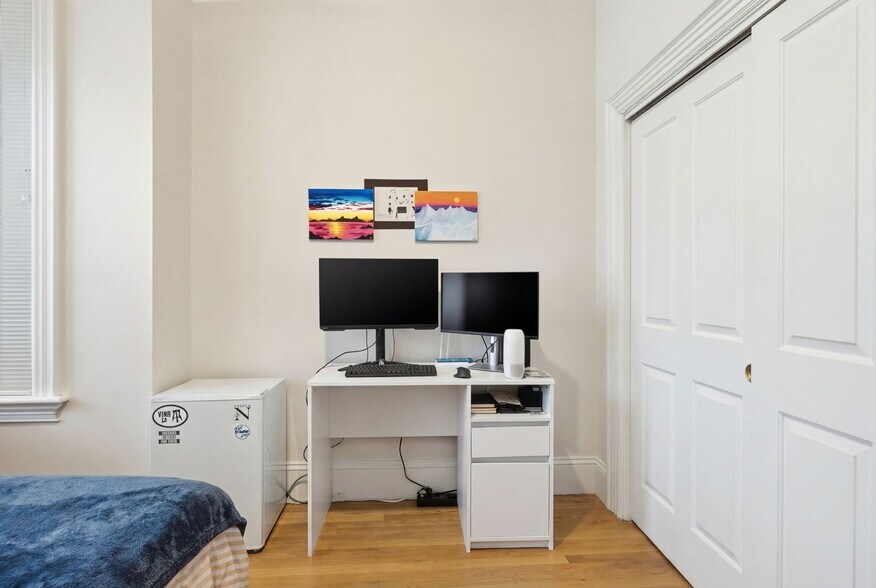 Building Photo - 1609 Tremont St