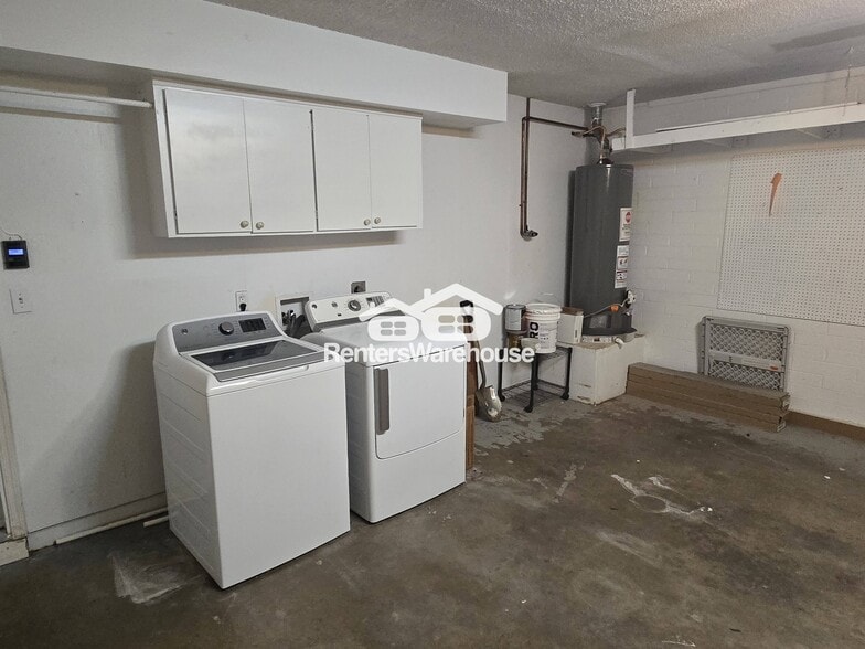 Building Photo - 4136 W Beryl Ave